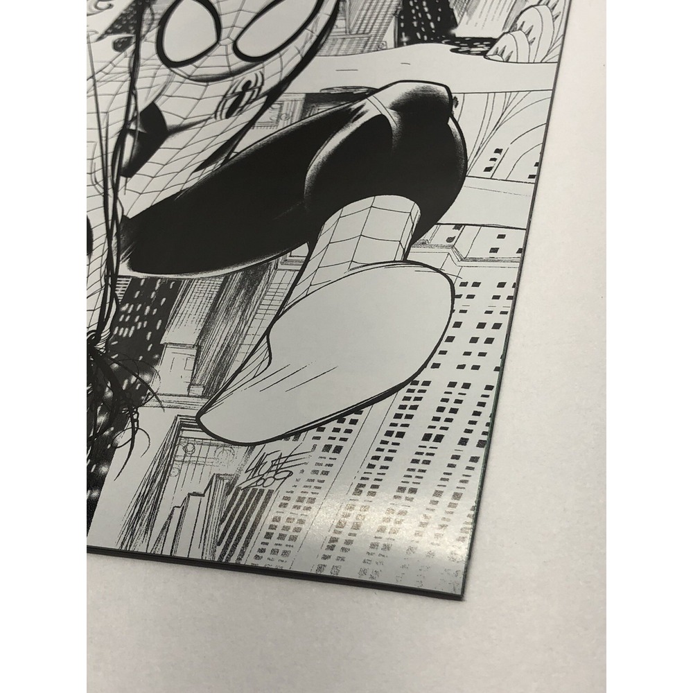 Ultimate Spider-Man #001 Black & White Sketch Variant Wraparound Cover Marvel - Picture 3 of 12
